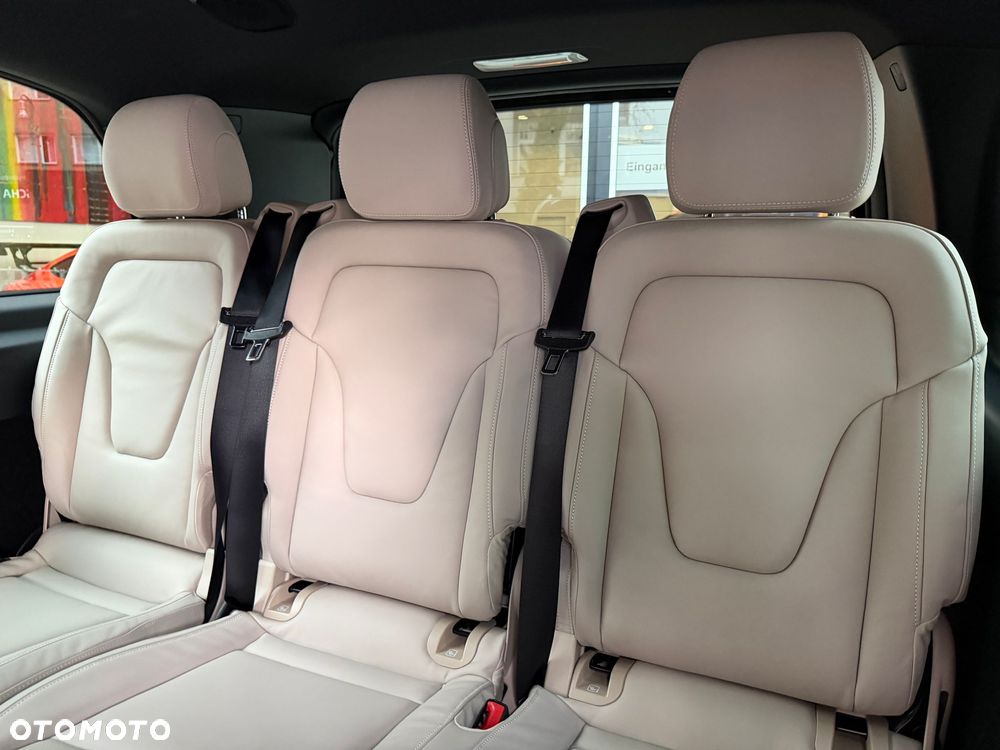 Mercedes-Benz Klasa V 300 d Extralang 9G-TRONIC Edition - 17