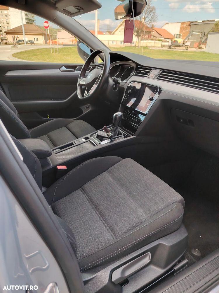 Volkswagen Passat 2.0 TDI SCR DSG Business - 8