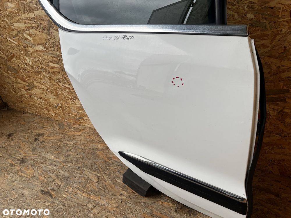 Drzwi TYLNE PRAWE prawy tył CITROEN DS4 I Kod lakieru: EWP - 7