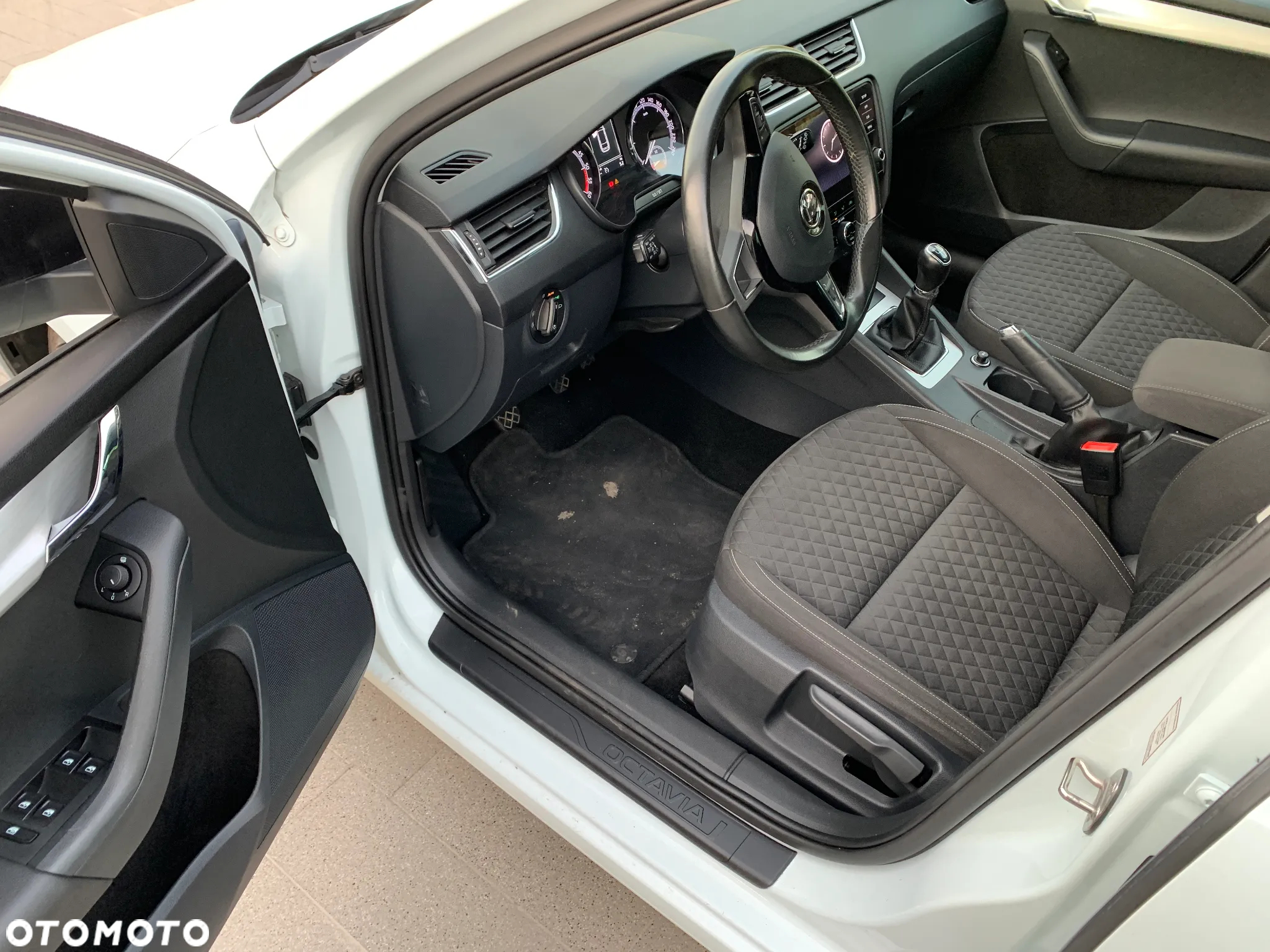 Skoda Octavia Combi 1.6 TDI Style - 16