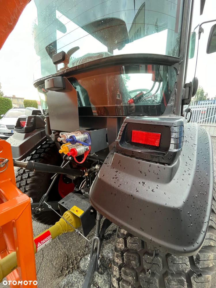 Kubota LX-401 CAB - 14