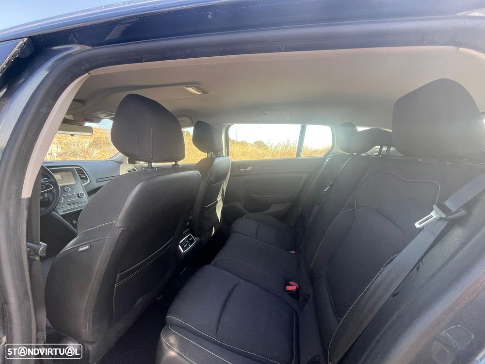Renault Mégane Sport Tourer 1.5 Blue dCi Zen - 3