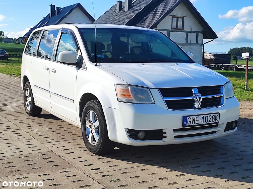 Dodge Grand Caravan - 6