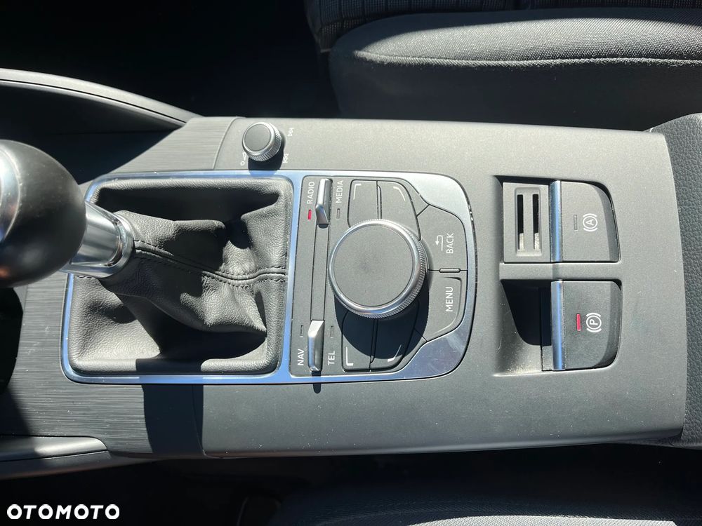 Audi A3 Sportback 1.4 TFSI Ambition - 12