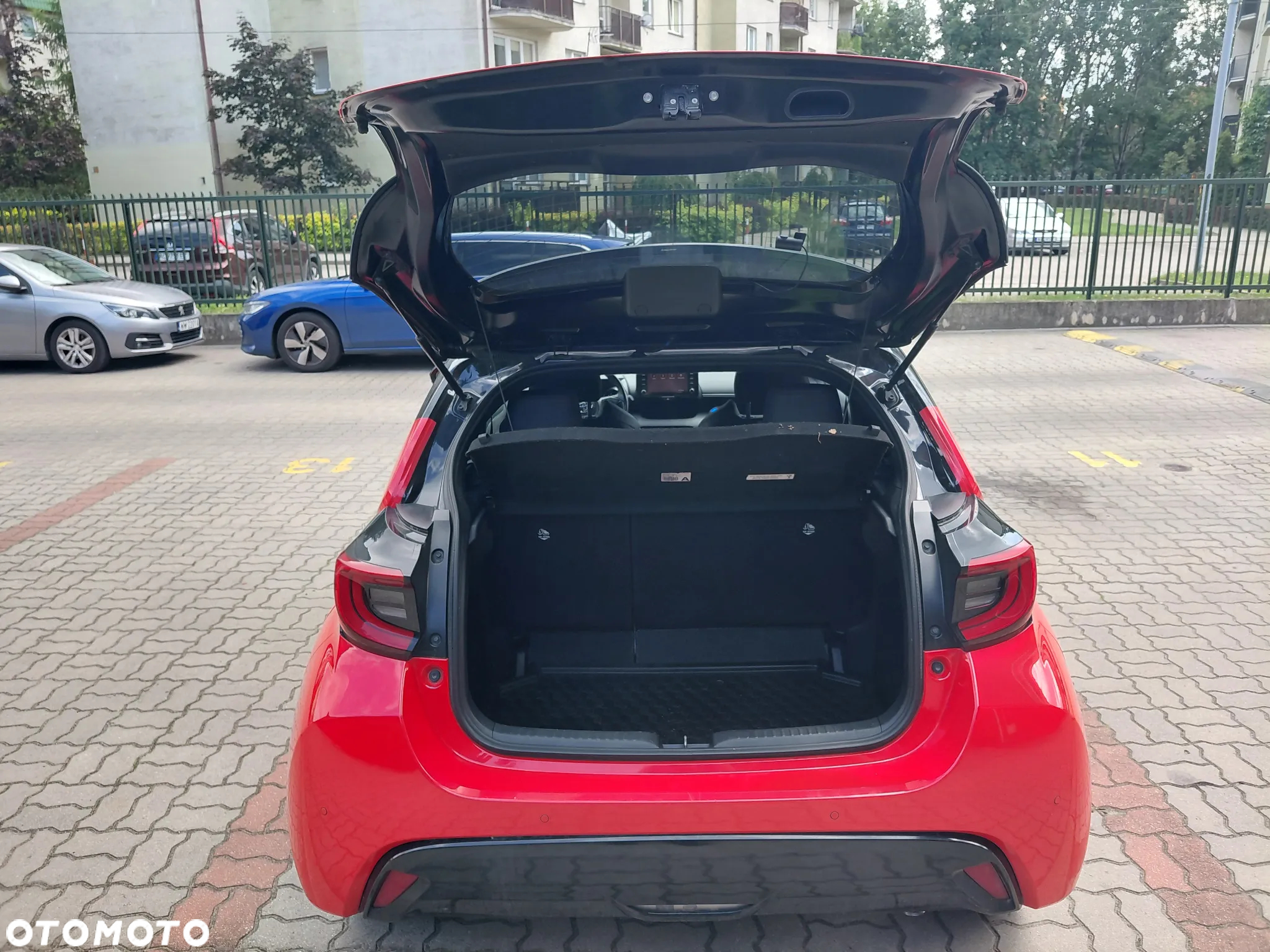 Toyota Yaris Hybrid 1.5 Premiere Edition - 9