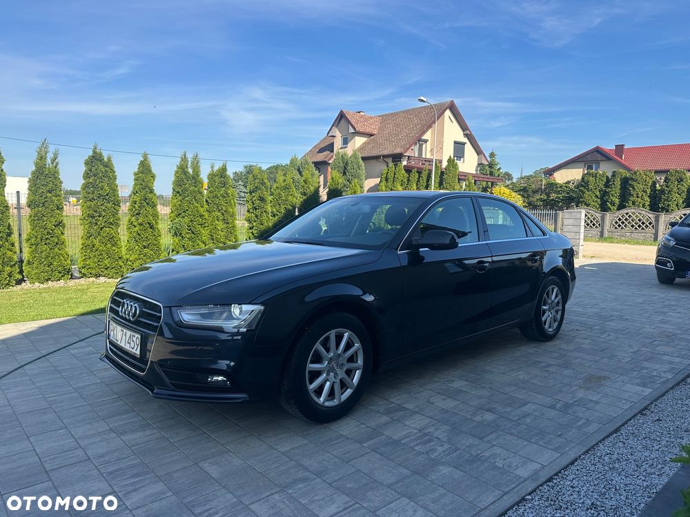 Audi A4 Limousine - 31