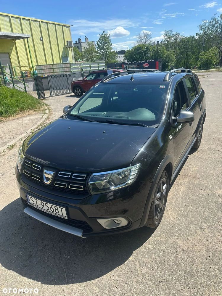 Dacia Logan TCe 90 S&S Stepway Celebration - 1
