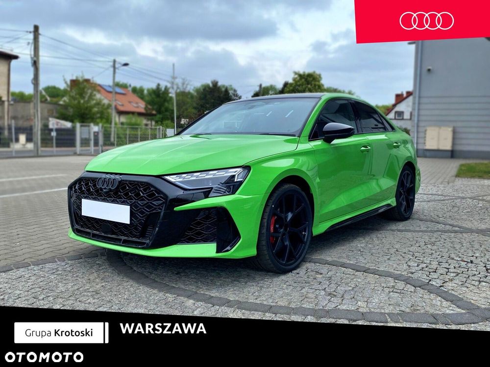 Audi RS3 Limousine - 1