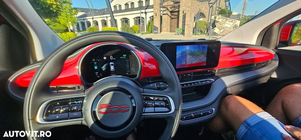 Fiat 500E 42kWh Red - 17