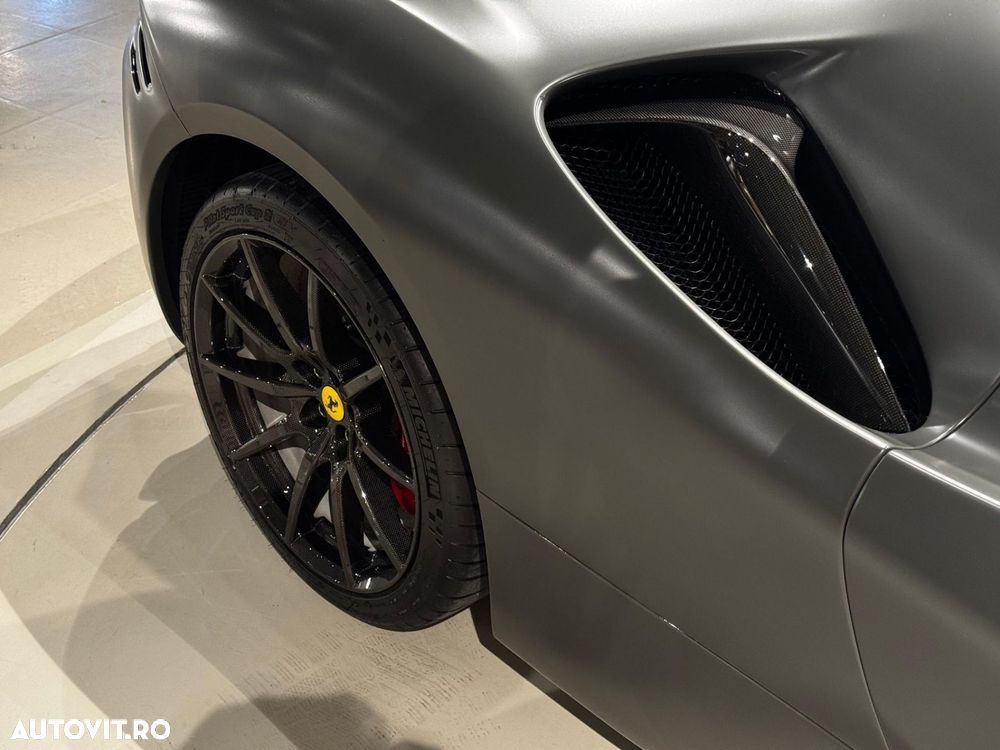 Ferrari SF90 Stradale - 4