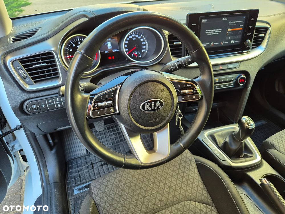 Kia Ceed 1.0 T-GDI Business Line - 9