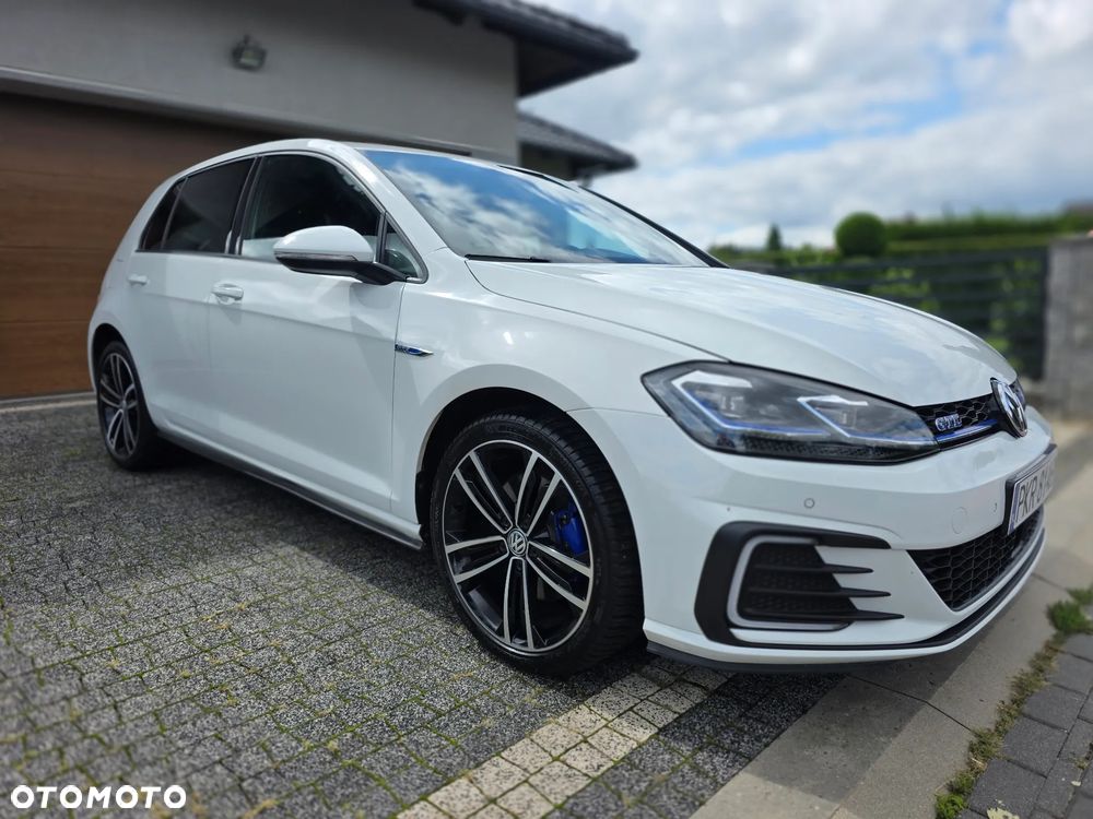 Volkswagen Golf 1.4 GTE Plug-In-Hybrid DSG - 2