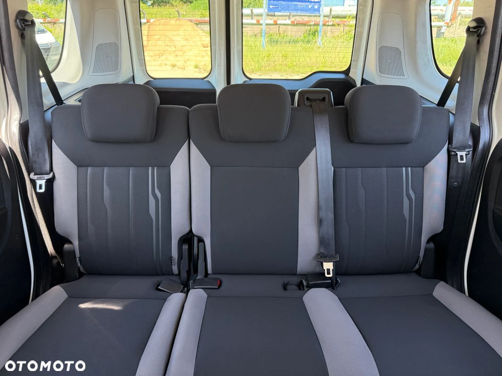 Fiat Doblo 1.4 16V Active - 26