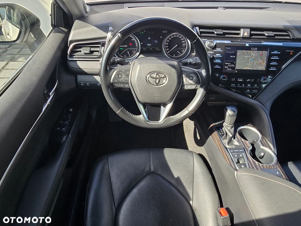 Toyota Camry 2.5 Hybrid Executive CVT - 10