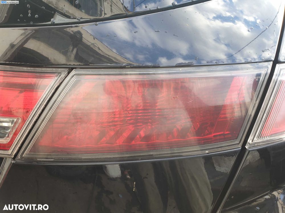 Tripla Stop Lampa Dreapta de pe Haion Hayon Portbagaj Honda Civic 8 Hatchback 2006 - 2011 [K0093] - 1