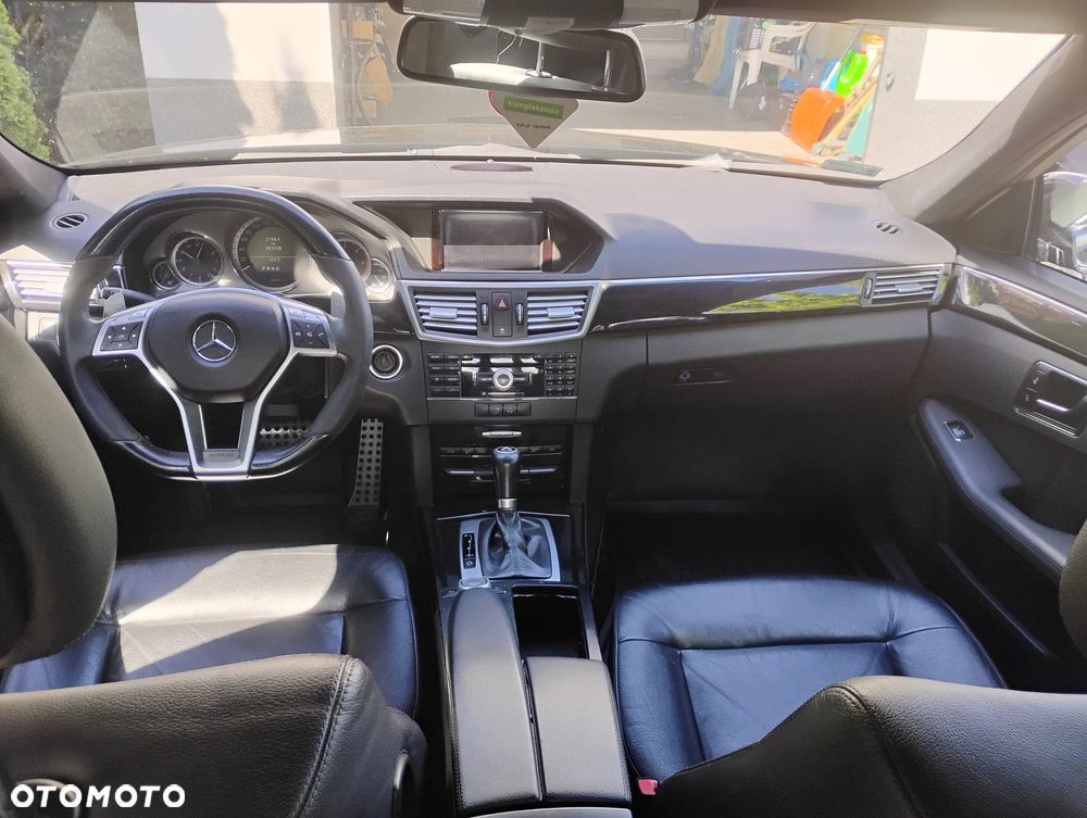 Mercedes-Benz Klasa E 220 CDI DPF BlueEFFICIENCY Automatik Avantgarde - 9