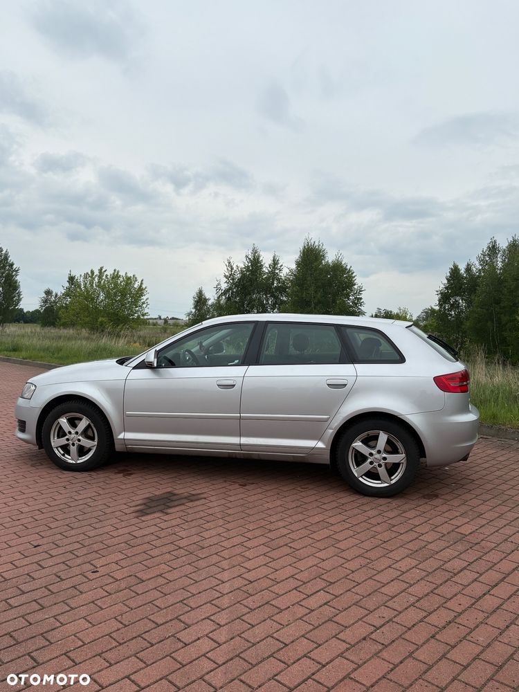 Audi A3 Sportback 1.4 TFSI Ambiente - 11