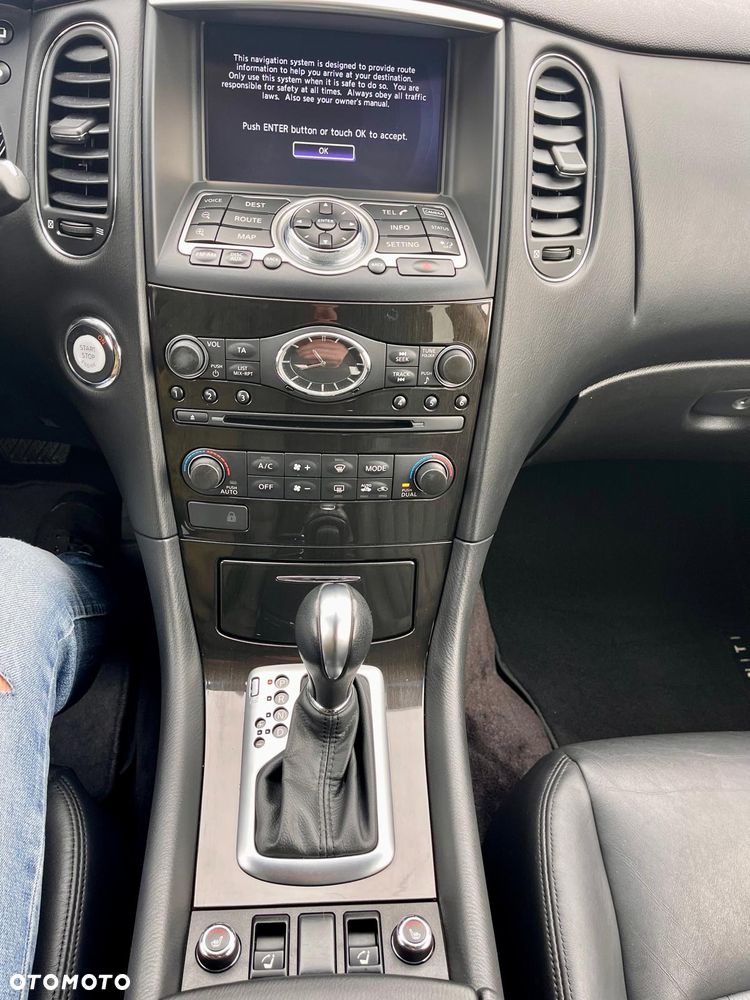 Infiniti QX50 - 11