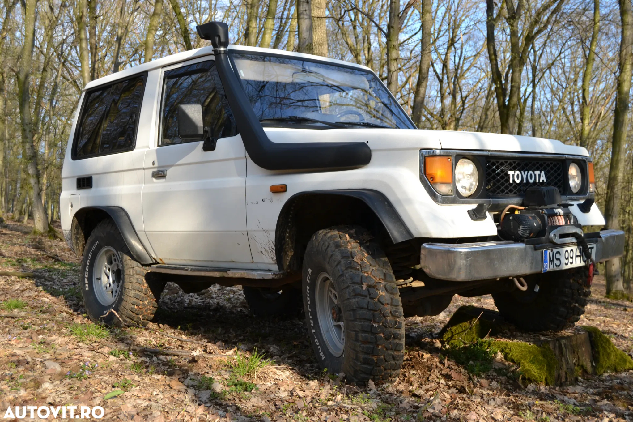 Toyota Land Cruiser - 2