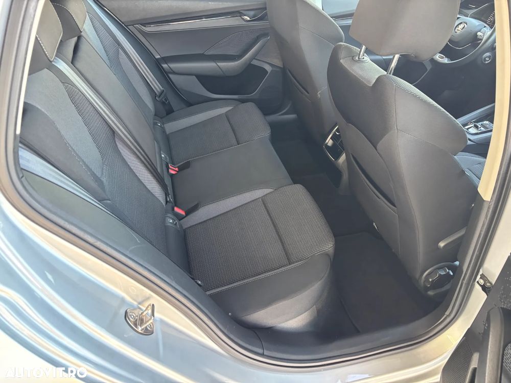 Skoda Octavia 1.4 TSI DSG Style - 32