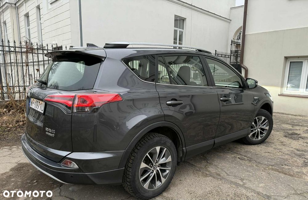 Toyota RAV4 - 3