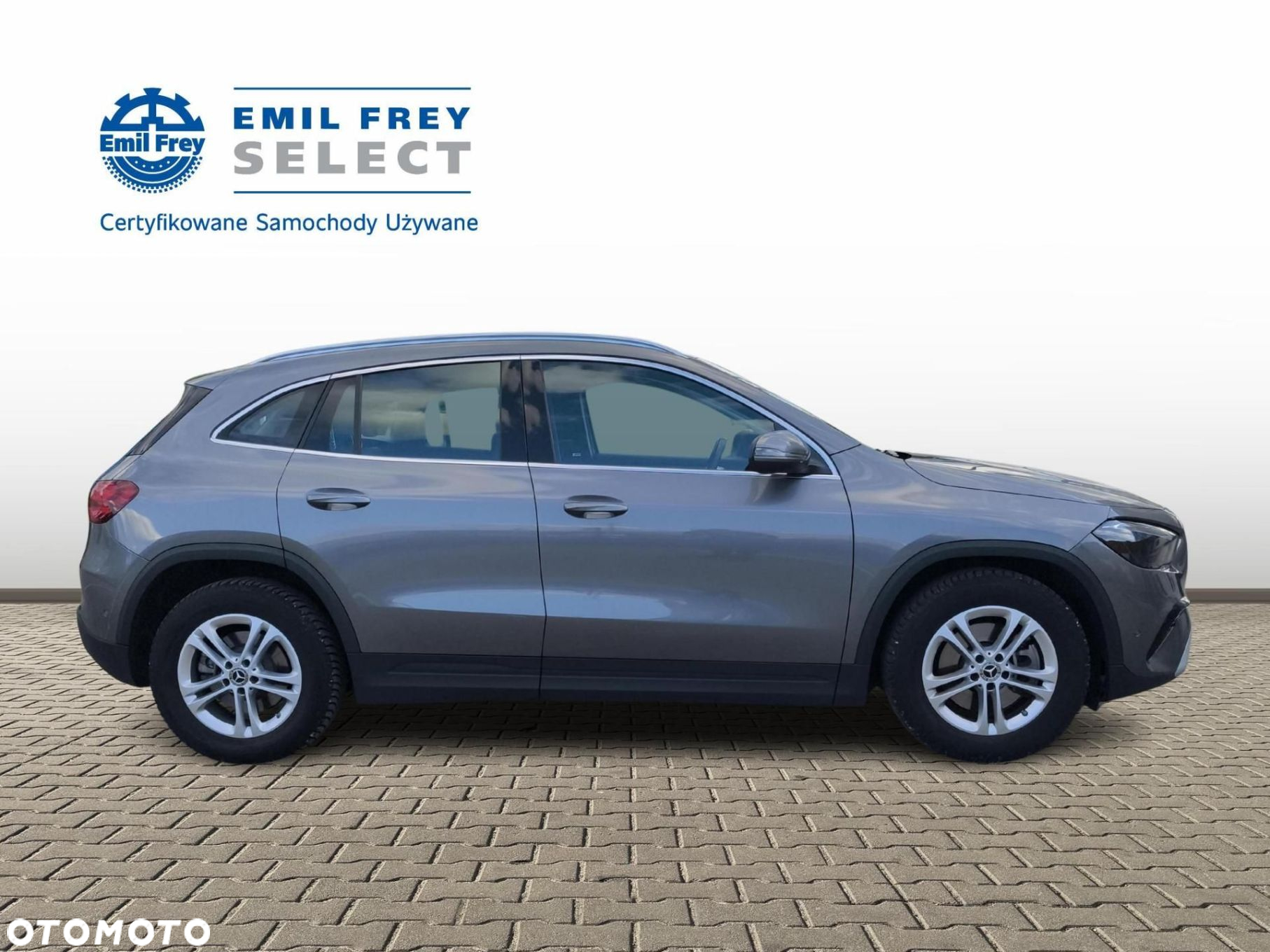 Mercedes-Benz GLA - 6