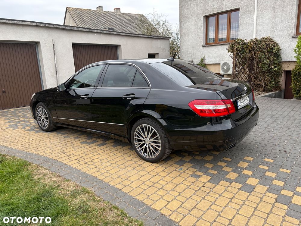 Mercedes-Benz Klasa E - 2