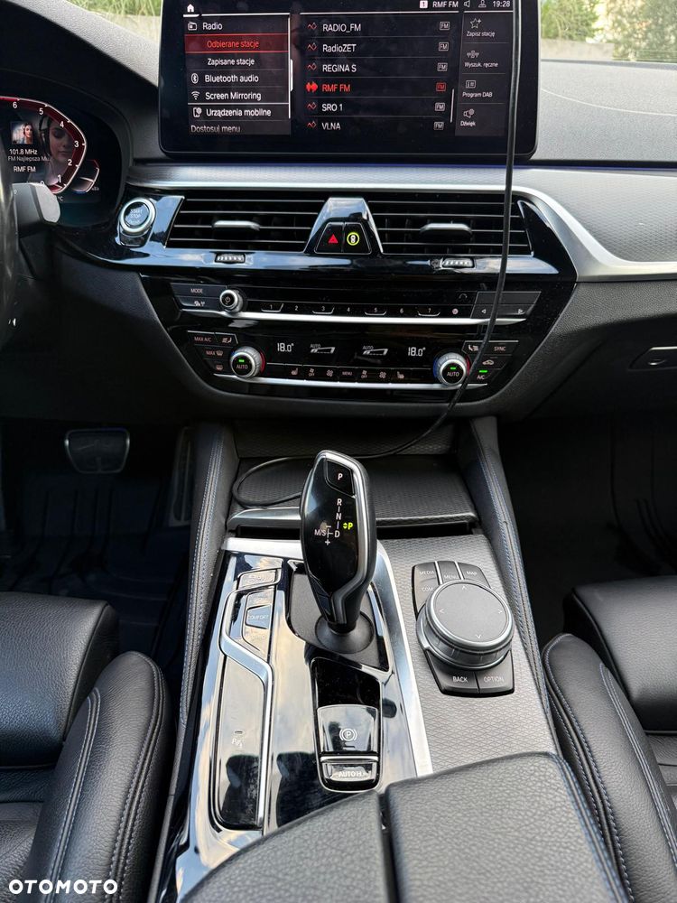 BMW Seria 5 530i xDrive M Sport sport - 14