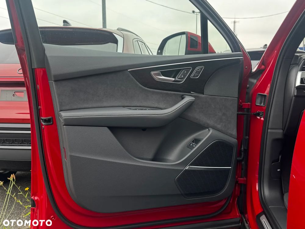 Audi Q7 TFSI e PHEV 290 kW Quattro S Line Tiptr - 13