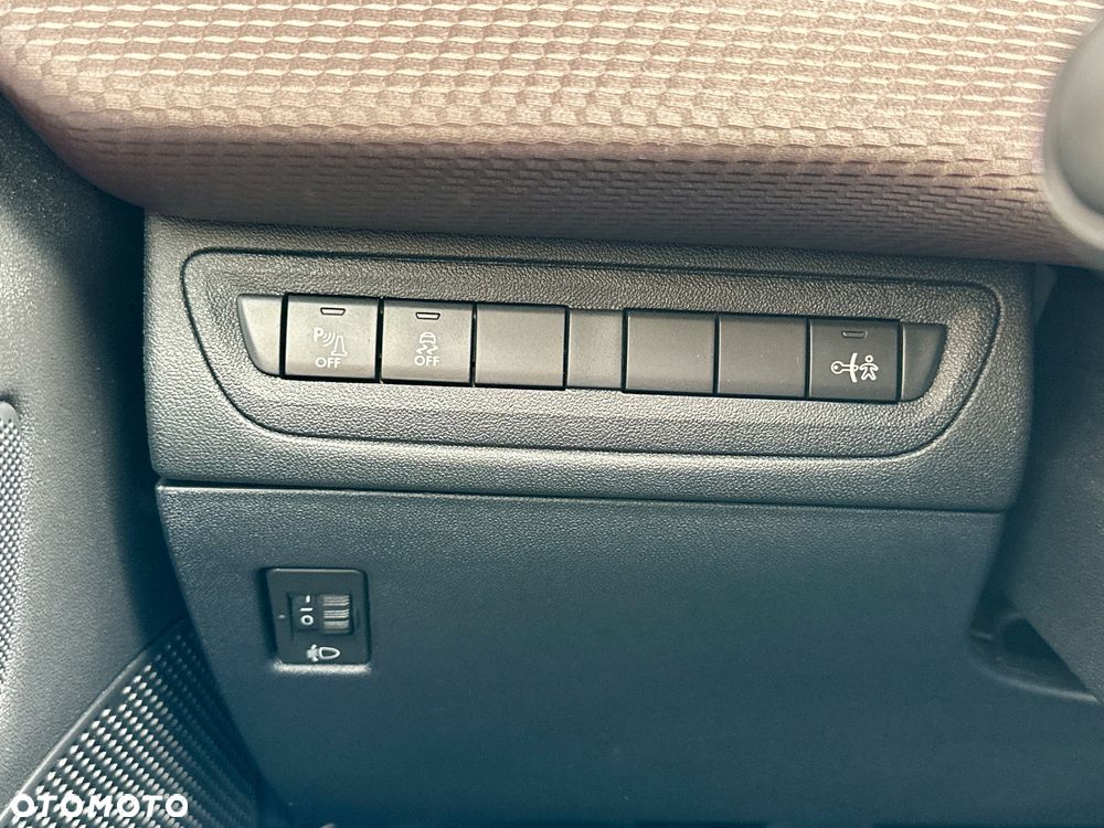 Peugeot 2008 PureTech 82 Allure - 31