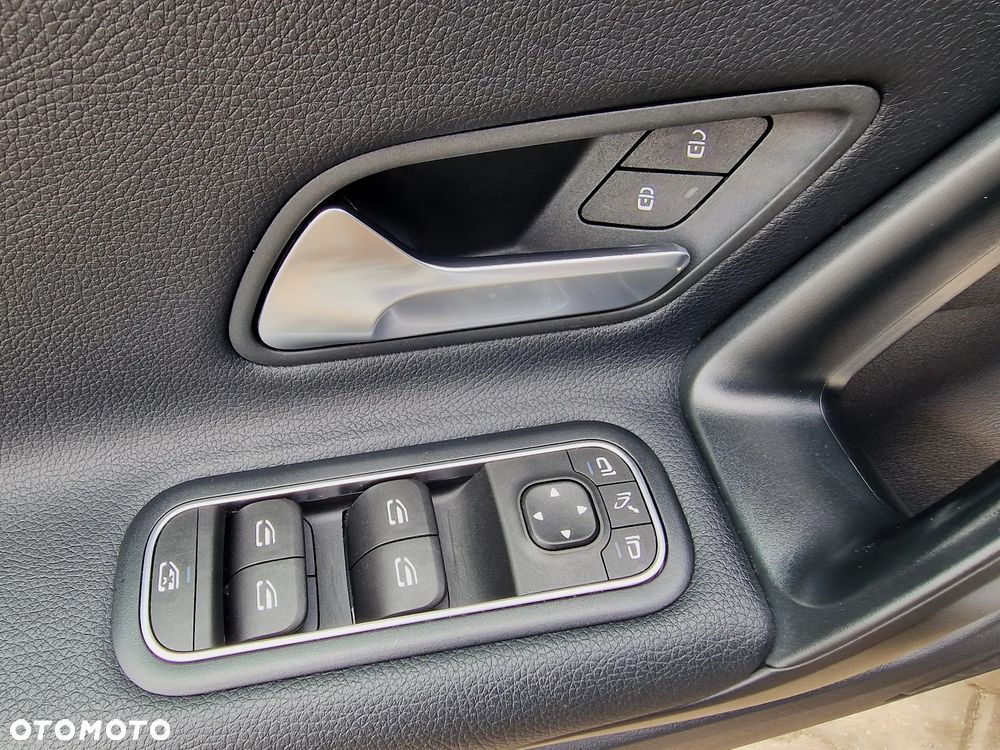 Mercedes-Benz CLA 180 d 8G-DCT Edition 2021 - 35