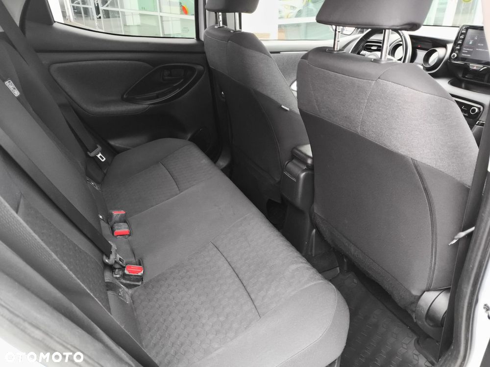 Toyota Yaris Hybrid 1.5 Comfort - 23