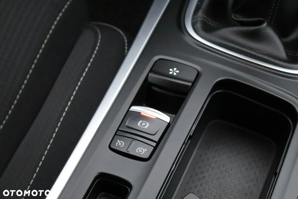 Renault Megane 1.2 Energy TCe Limited - 25