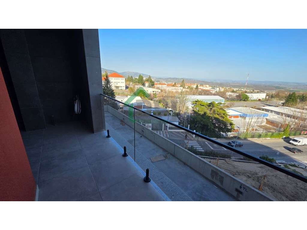 T1 Boas Áreas - Condomínio Fechado c/ Piscina - Covilhã - Grande imagem: 5/17