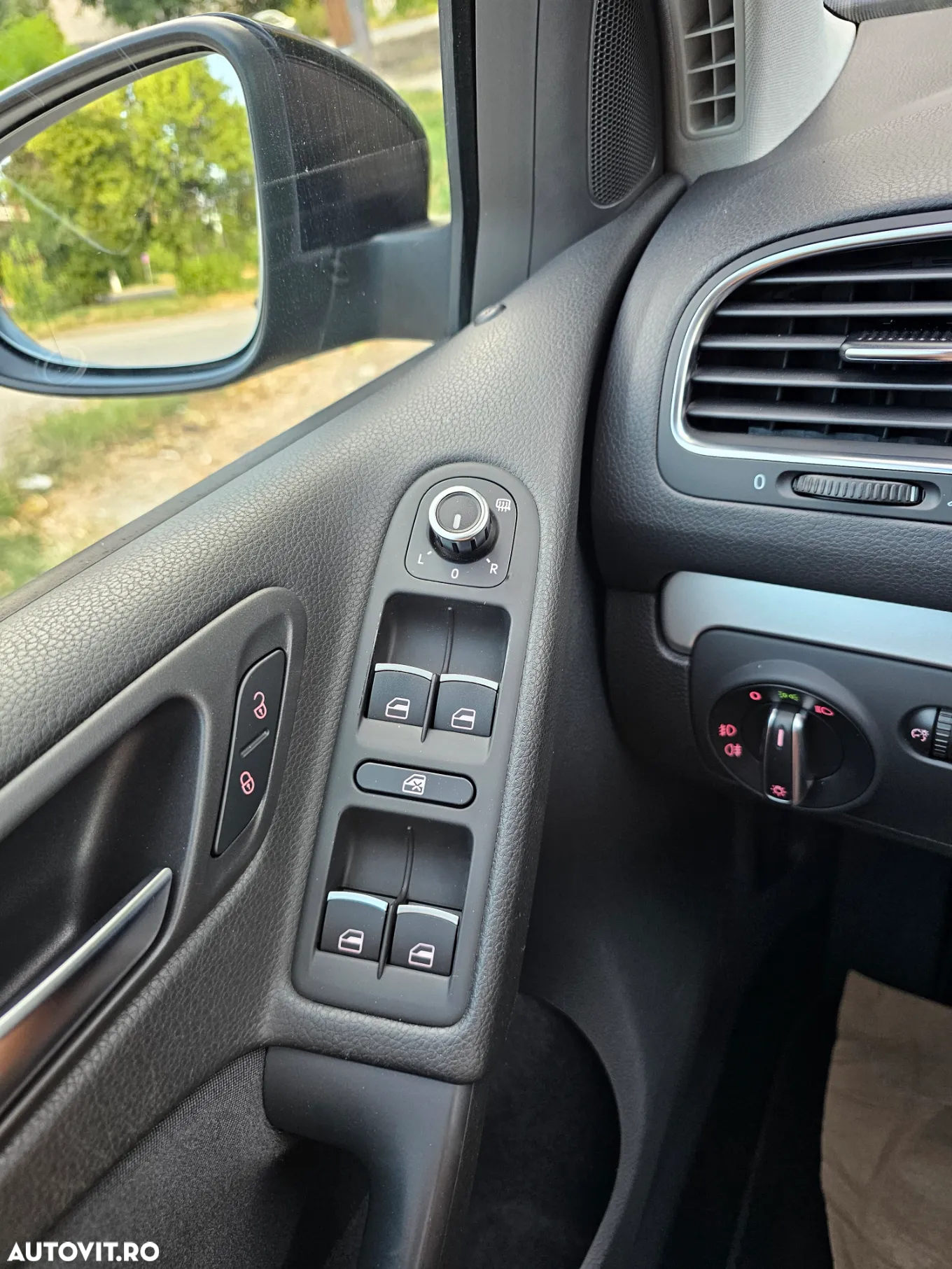 Volkswagen Golf 1.4 TSI DSG Highline - 25