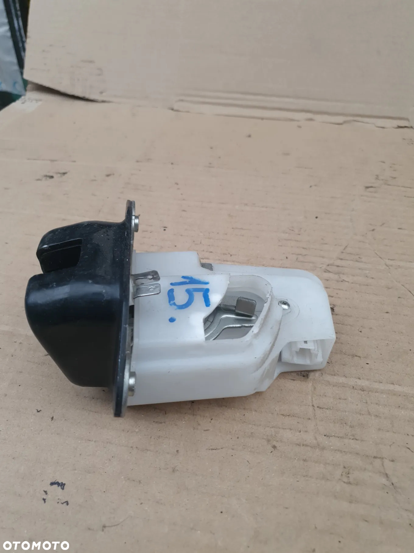 } ZAMEK KLAPY BAGAŻNIKA HONDA CIVIC VIII 8 UFO HB 5D - 5