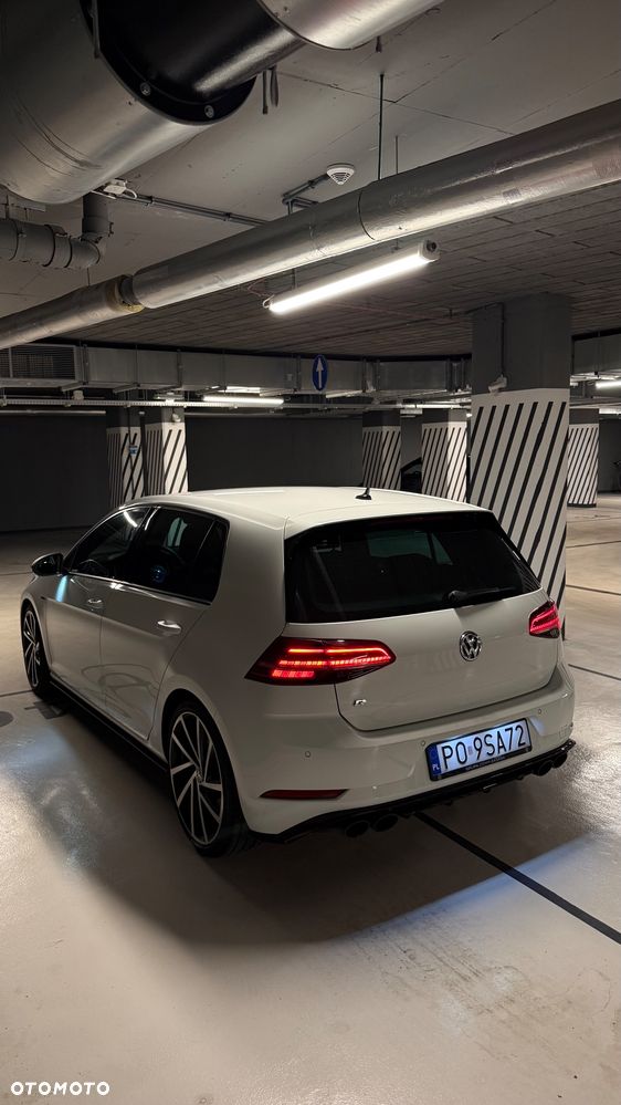 Volkswagen Golf - 4