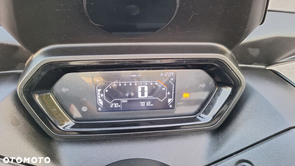 Yamaha X-max - 40