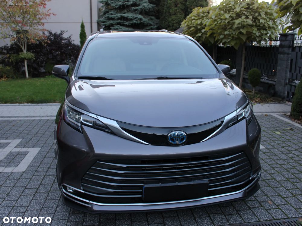 Toyota Sienna 2021 photo 2
