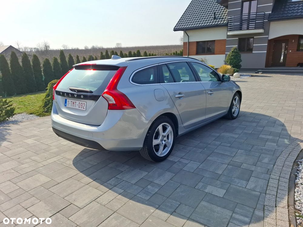 Volvo V60 D3 Edition - 16