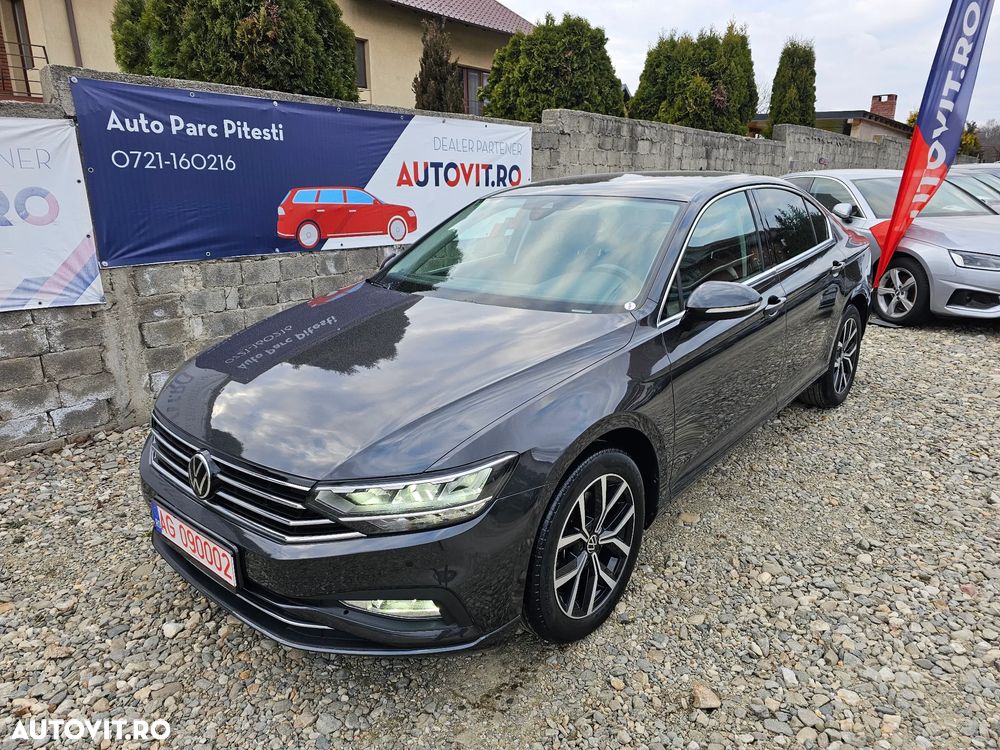 Volkswagen Passat - 12