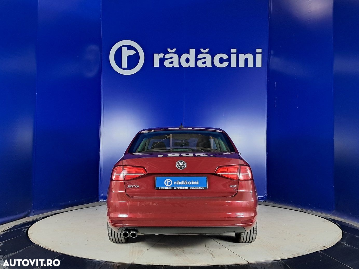 Volkswagen Jetta - 4