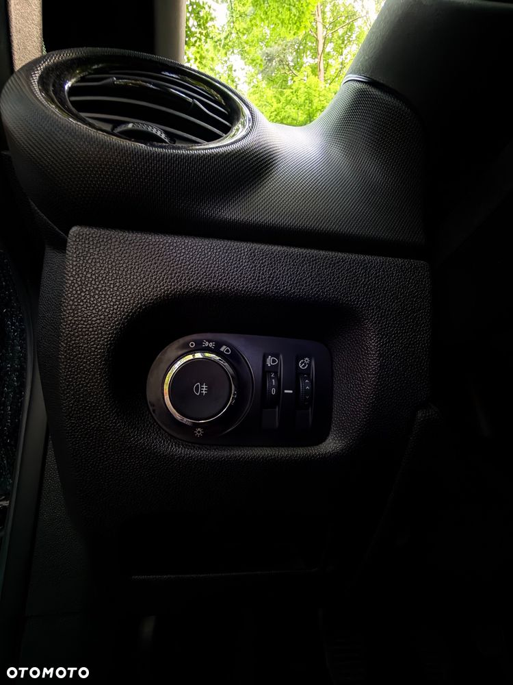 Opel Corsa - 18