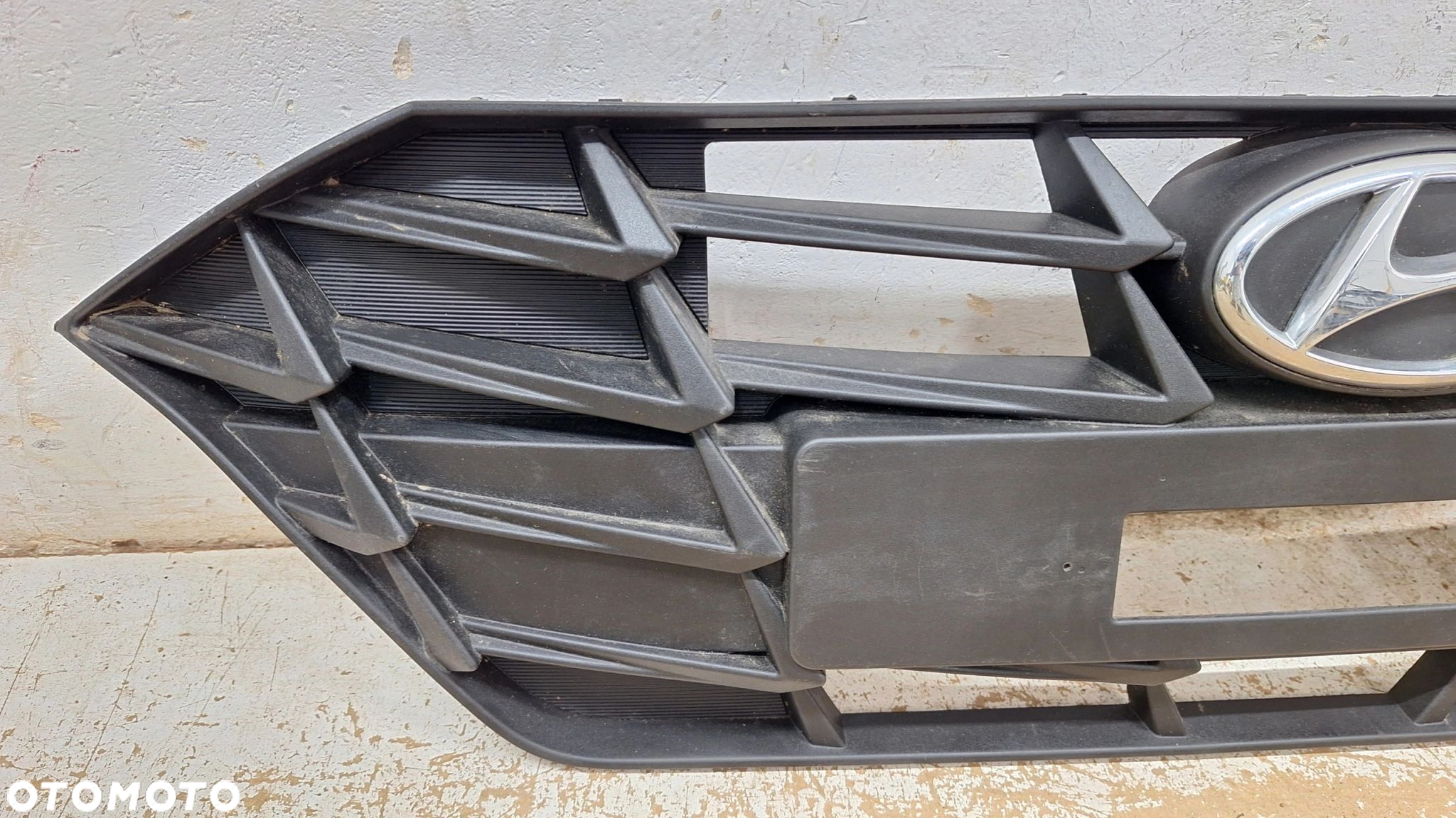 GRILL ATRAPA ZDERZAKA HYUNDAI I20 III - 2