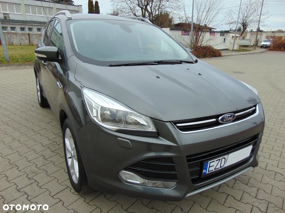 Ford Kuga 1.5 EcoBoost 2x4 Titanium - 12