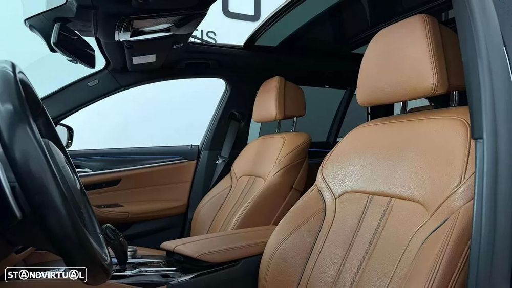 BMW 530 e Pack Desportivo M - 32