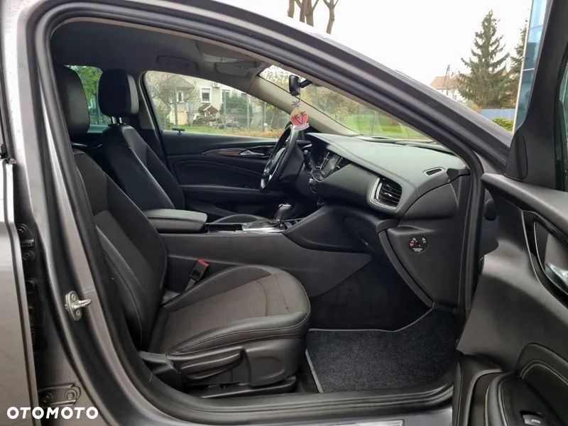 Opel Insignia 2.0 CDTI automatik Business Innovation - 17