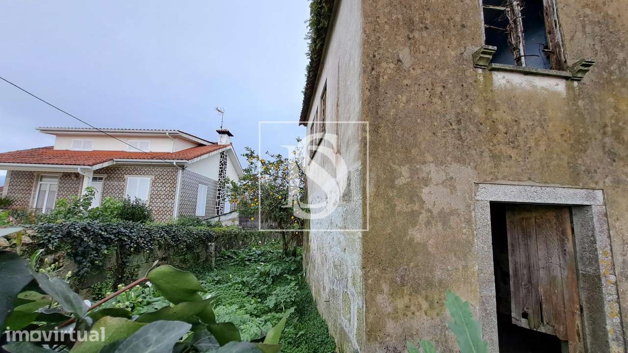 Moradia para Restaurar T4 Venda em Vila de Punhe,Viana do Castelo - Grande imagem: 3/42