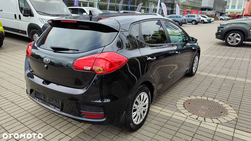 Kia Ceed Cee'd 1.6 GDI M - 10