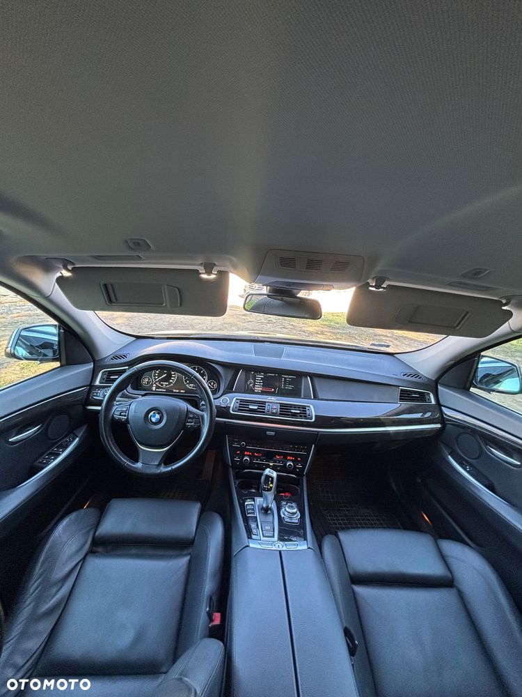 BMW Seria 5 530d xDrive - 22